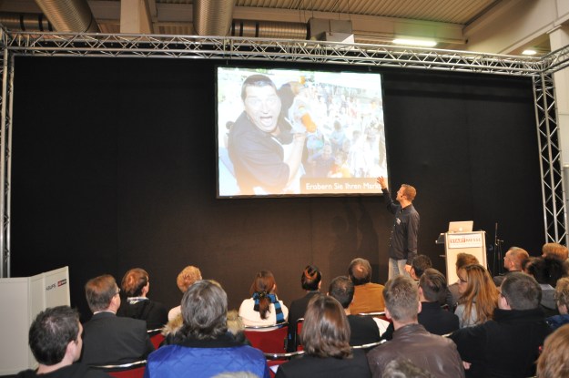 Social Media als Chance für Gründer. Vortrag, G. Rath