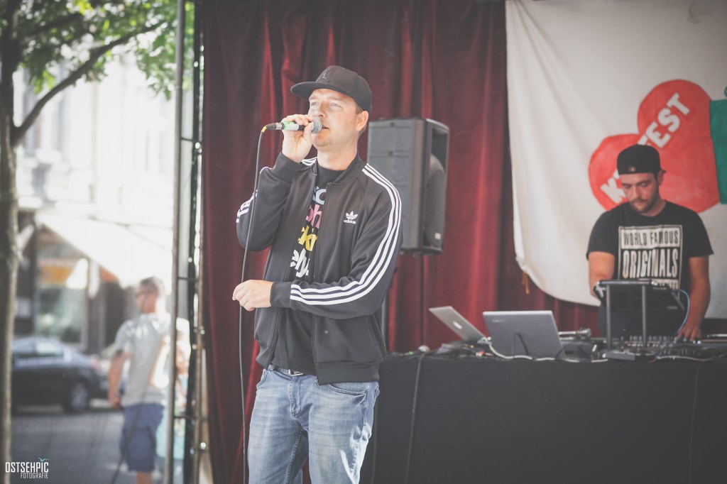 Bilder meiner Rap-Show beim KTV-Fest in Rostock (14 Bilder)